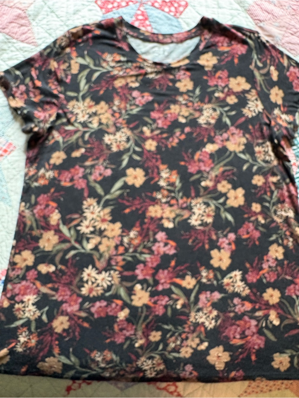 Floral Short Sleeve Tee - Black with Maroon, Tan Floral
